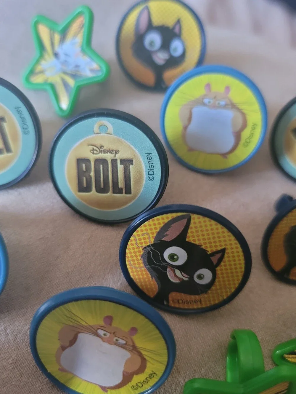 DISNEY Bolt Cupcake Ring Toppers